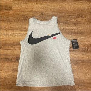 Nike Women’s Cut off Size Large